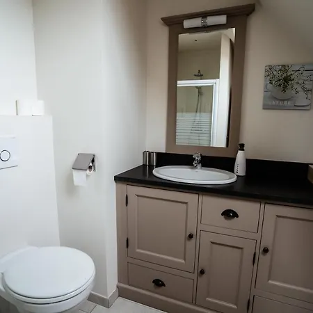 Dartmoor 招待所 2*